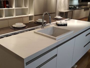 White Calacatta Indoor 30mm Quartz Kitchen Countertops