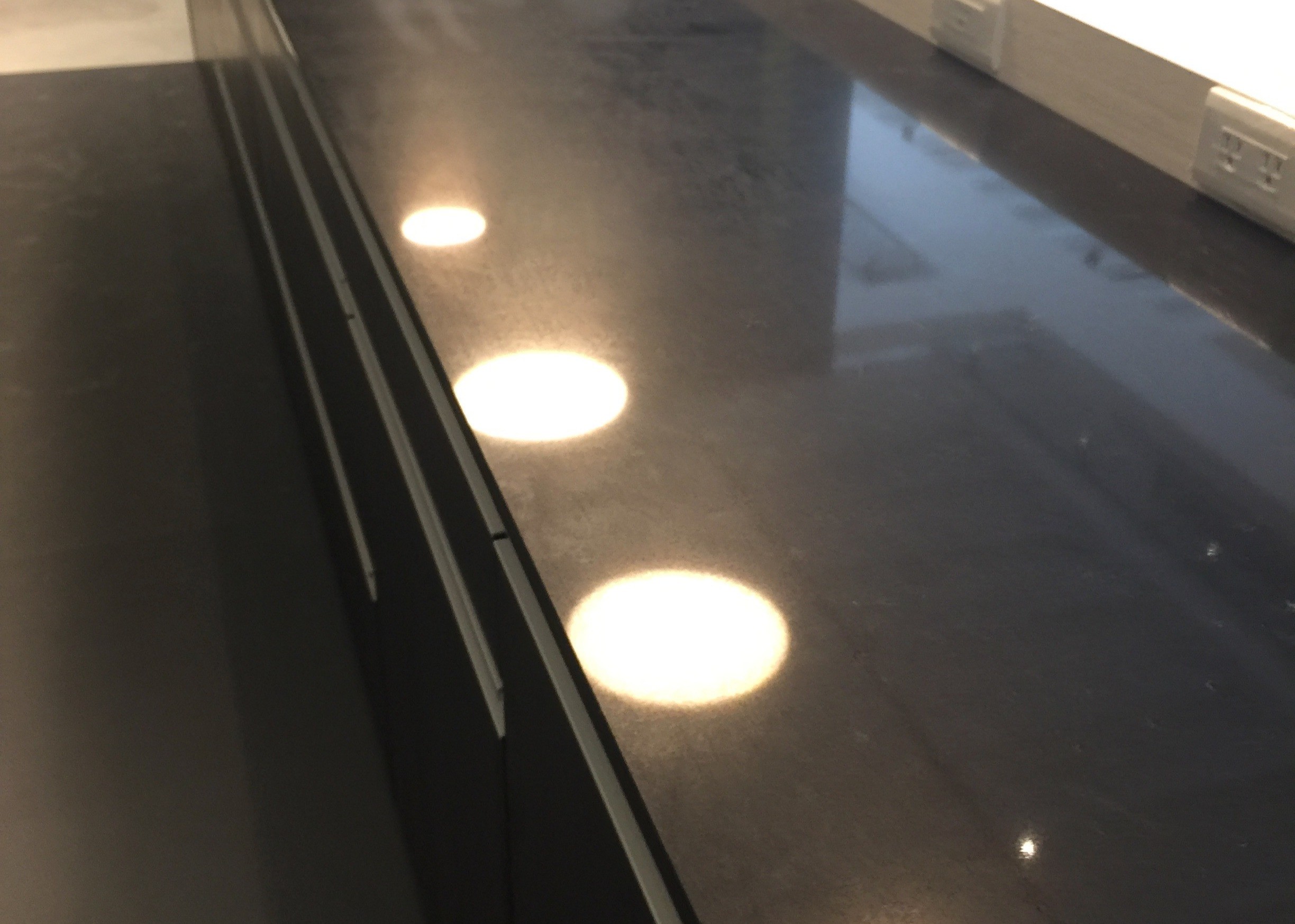 Home Decoration Honed Finish Quartz Artificial Stone Kitchen Countertops