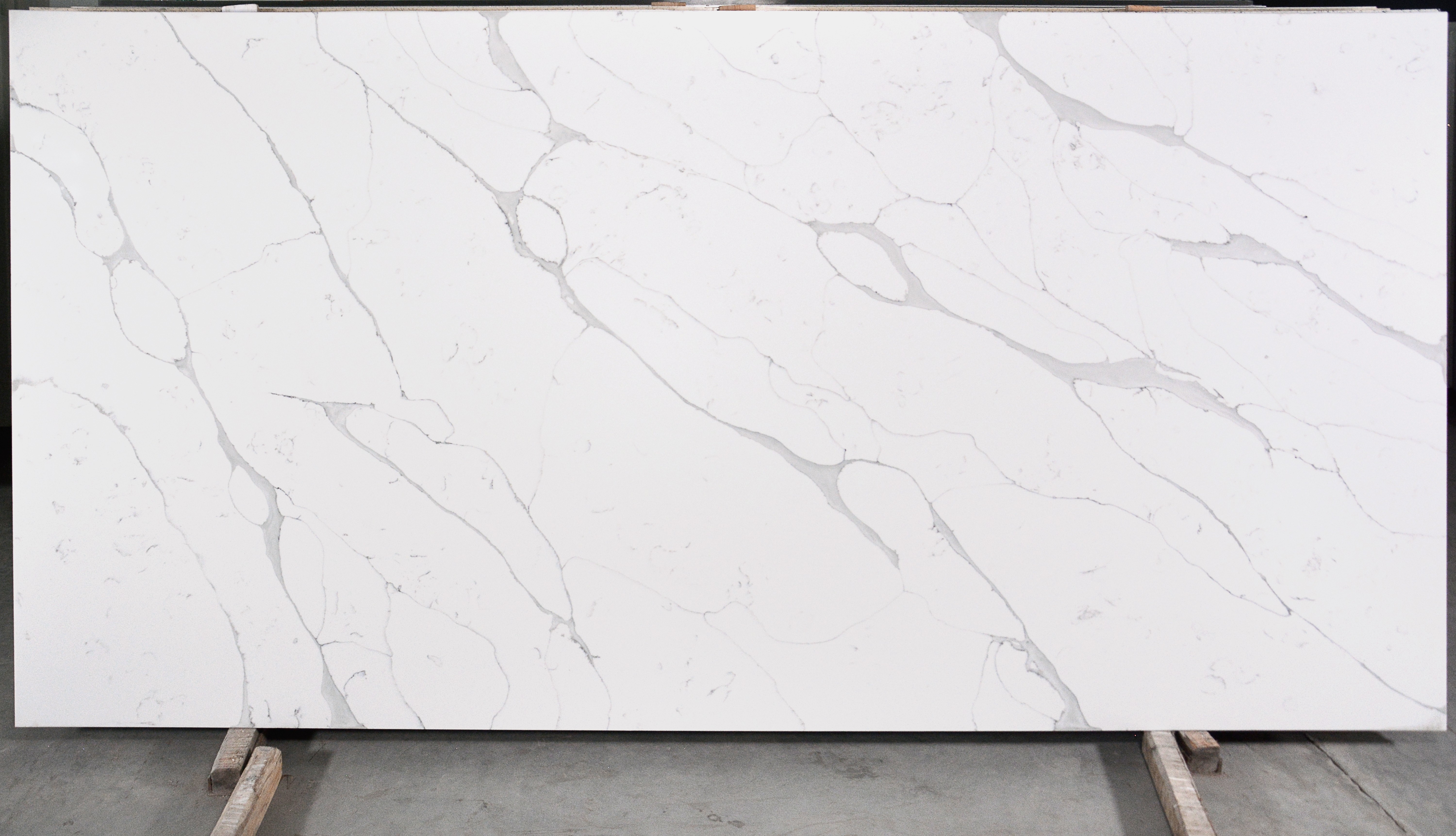 Engineering Artificial Quartz Slab Countertops Calacata 20mm 30mm